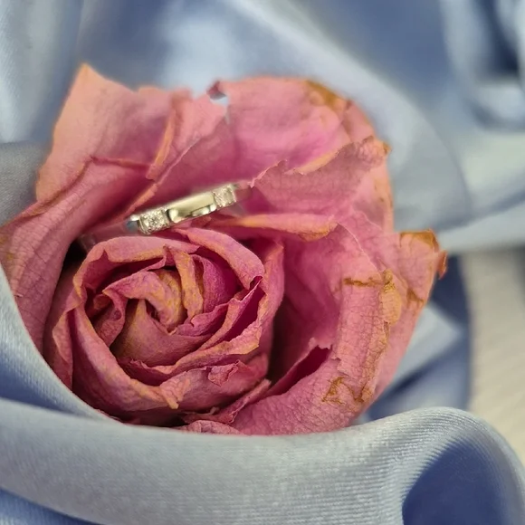 925 Sterling Silver Ring | Size 7 AAA Cubic Zirconia |Minimalist Stackable Band - Picture 2 of 5